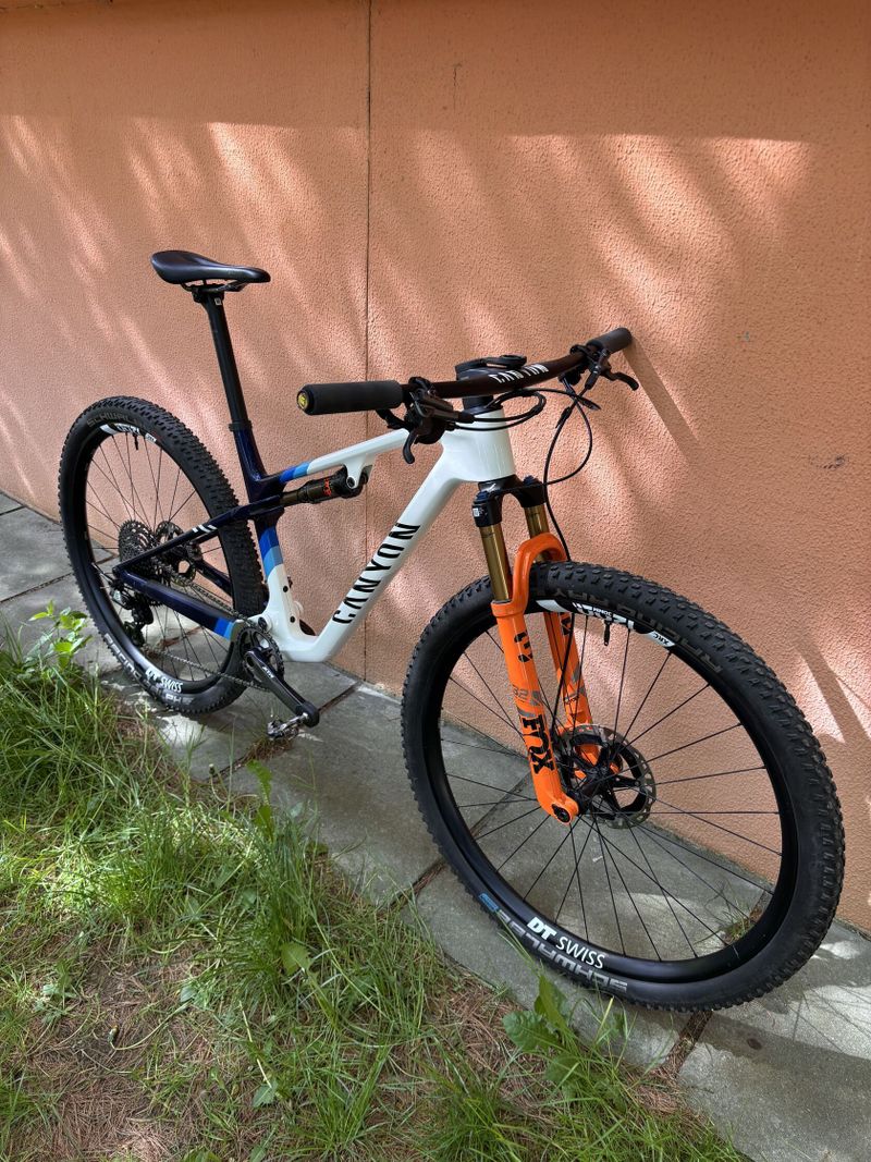 Canyon Lux World Cup CFR Team – vel.M
