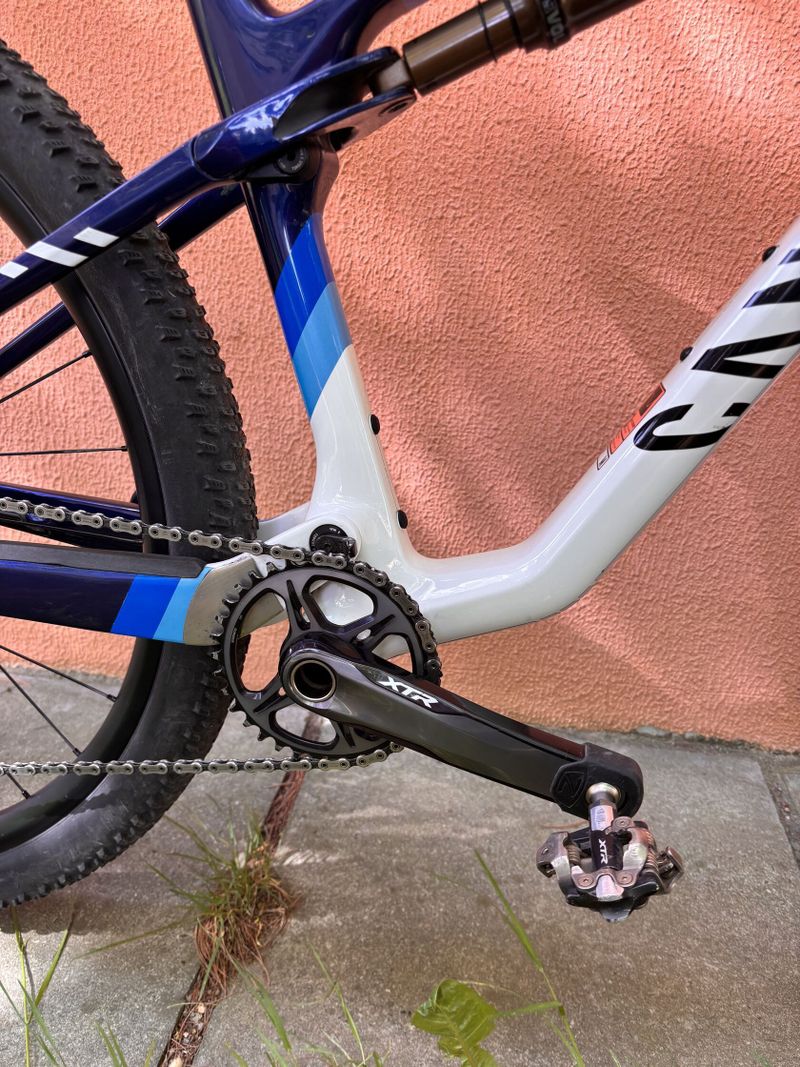 Canyon Lux World Cup CFR Team – vel.M
