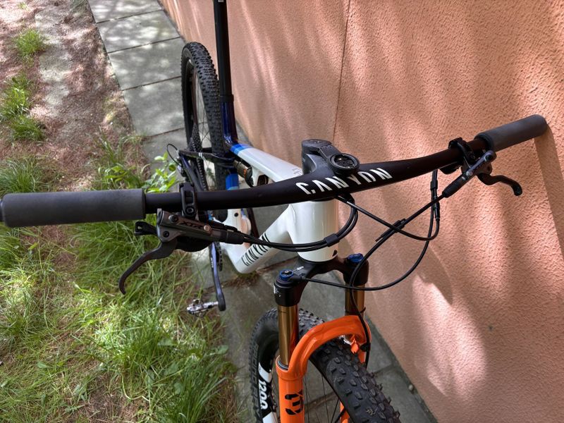 Canyon Lux World Cup CFR Team – vel.M