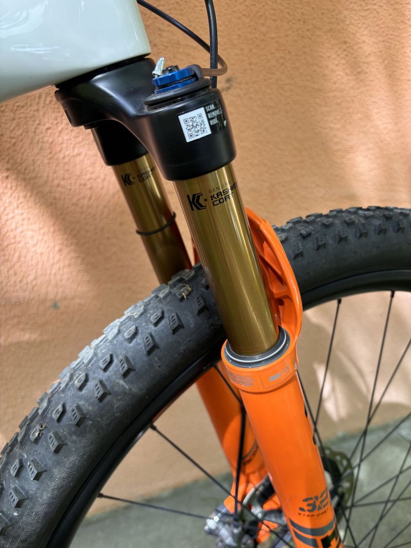 Canyon Lux World Cup CFR Team – vel.M