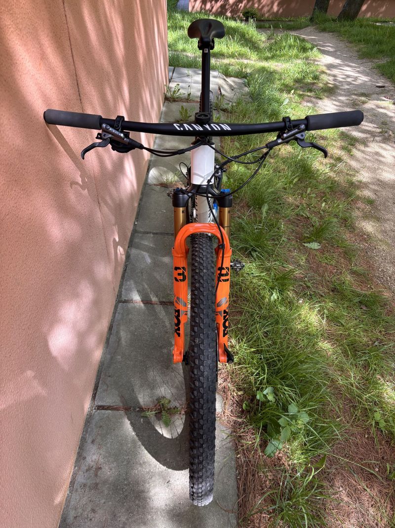 Canyon Lux World Cup CFR Team – vel.M
