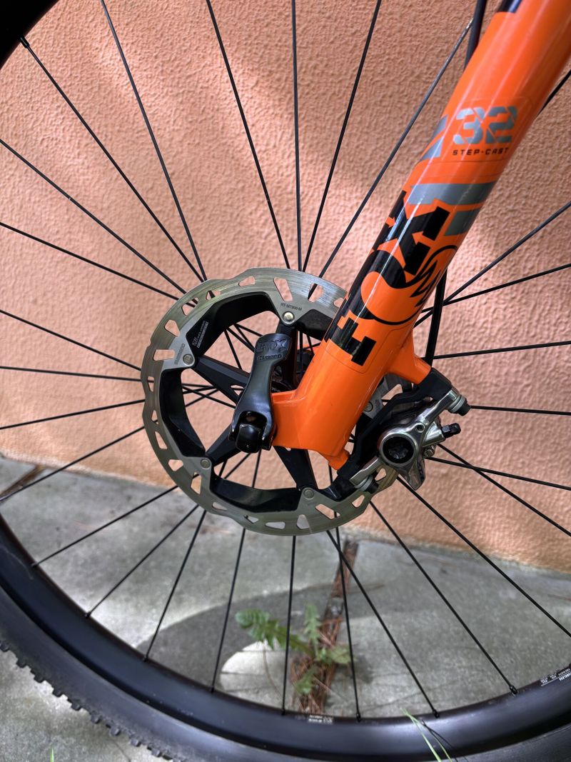 Canyon Lux World Cup CFR Team – vel.M