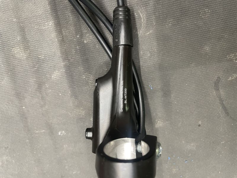 Shimano přední brzda BR-MT200/200 (černá) - černá