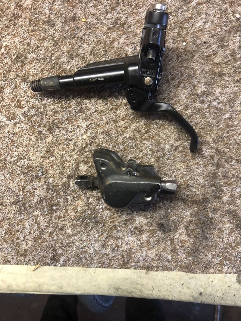 Páky a třmeny SHIMANO