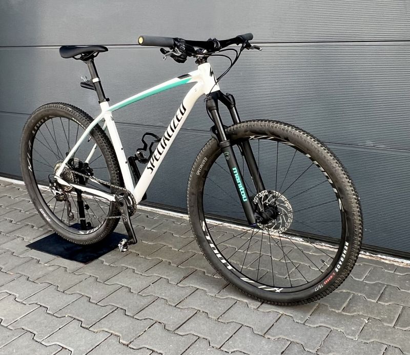 SPECIALIZED ROCKHOPPER PRO WOMEN