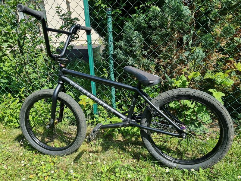 Freestyle BMX kolo - WE THE PEOPLE Arcade 20,5" 