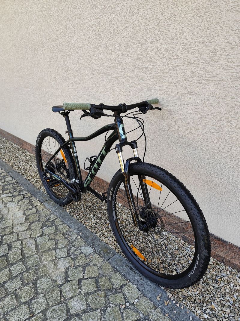 Scott Contessa Active 50