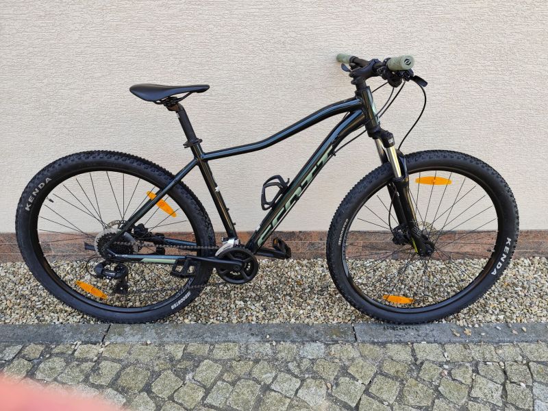 Scott Contessa Active 50