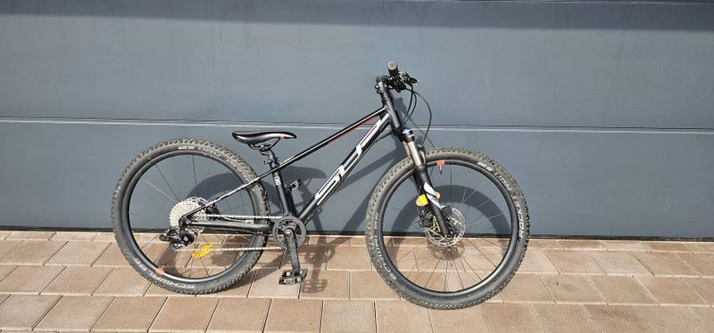 Superior Team 24