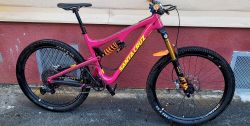 SANTA CRUZ Bronson C - TOP výbava