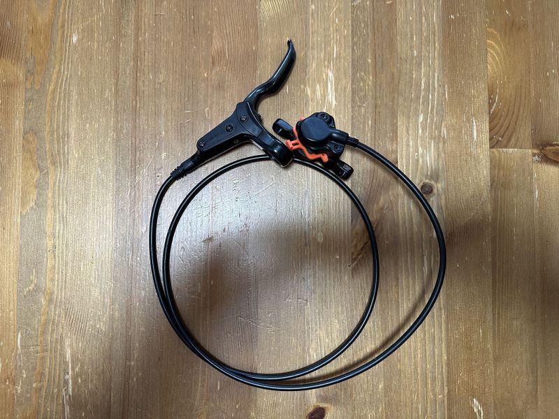 Hydraulické kotoučové brzdy TEKTRO HD-M286 + 2 kotouče TEKTRO 160mm, šroubky, adaptér