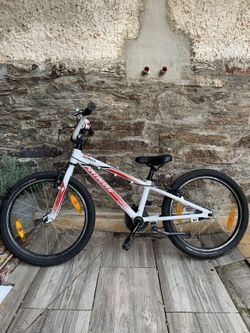 Dětské kolo SPECIALIZED vel.20