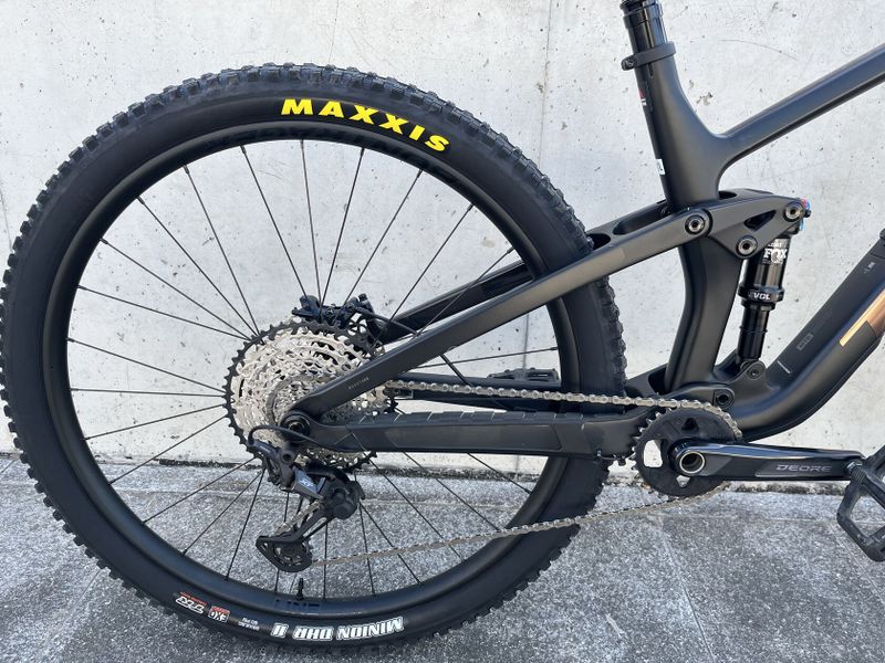 Trek Top Fuel 9.7 2024 Raw Carbon