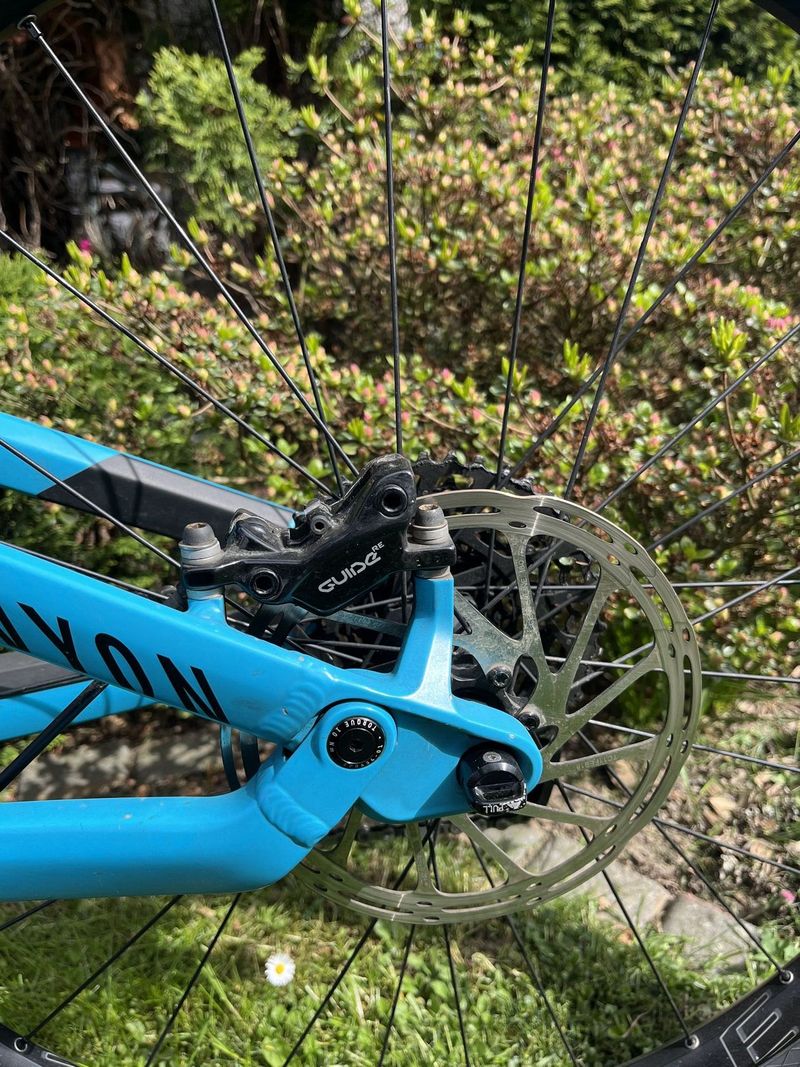 Enduro Canyon Torque AL, velikost M