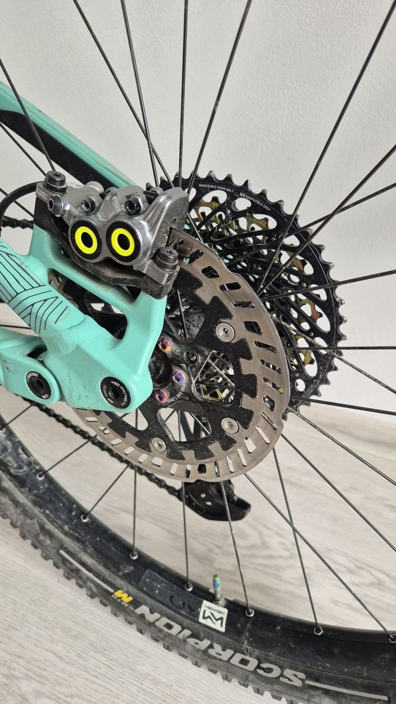 YT izzo custom top stav L 29"