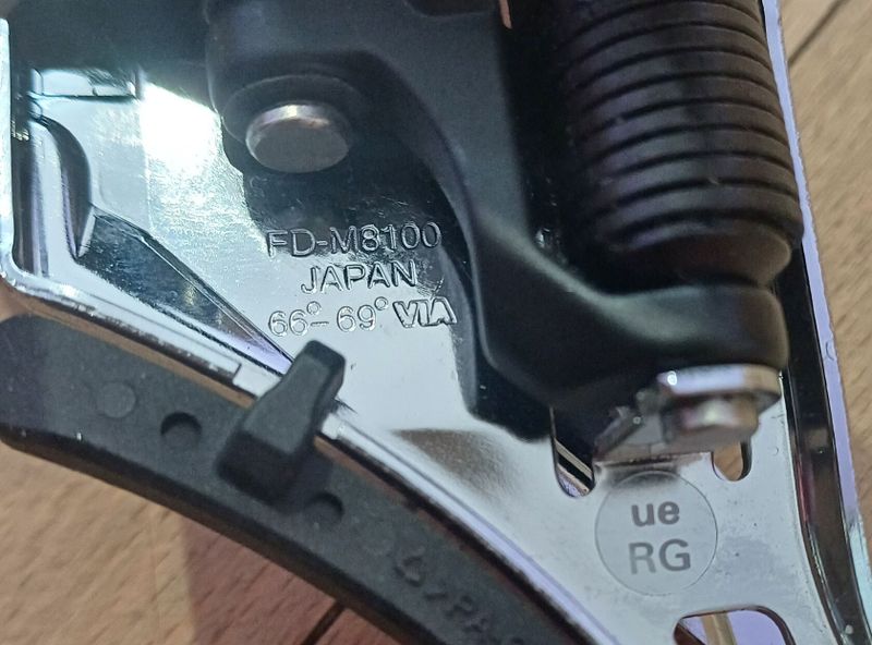 Přesmykač Shimano Deore XT FD-M8100 