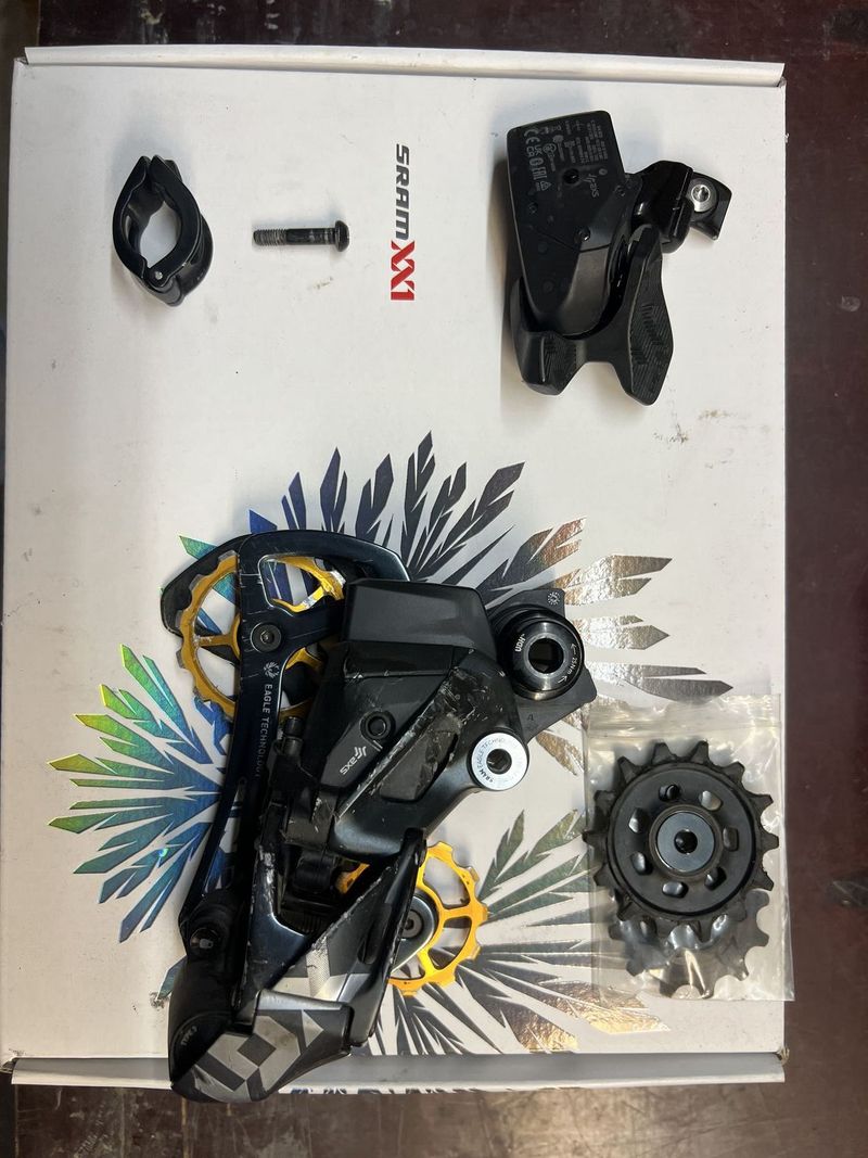 Přehazovačka SRAM X01 eagle AXS 12s + 