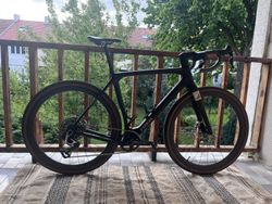 Trek Checkmate M/L, Red 13sp XPLR, Top stav!!!