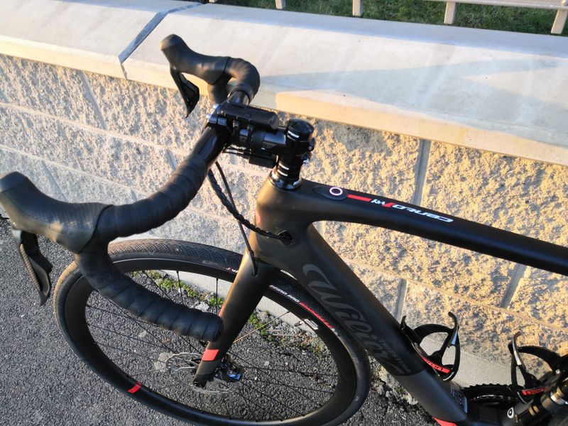 Prodám silniční elektrokolo WILIER Cento1 Hybrid