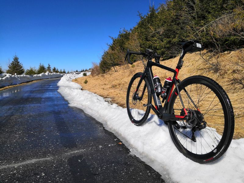 Prodám silniční elektrokolo WILIER Cento1 Hybrid