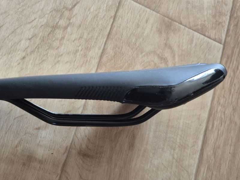 Silniční/gravel sedlo Selle Royal Orbea