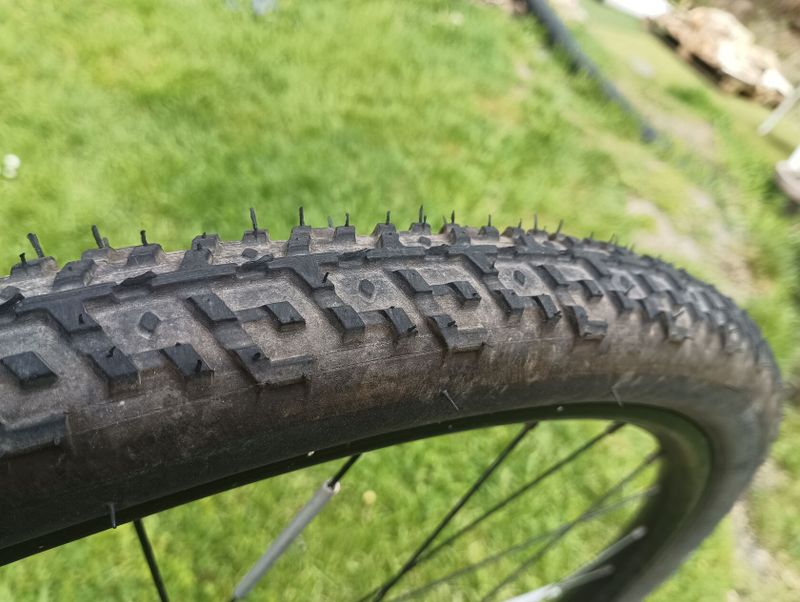 Prodám udržovaný karbonový gravel GT grade.