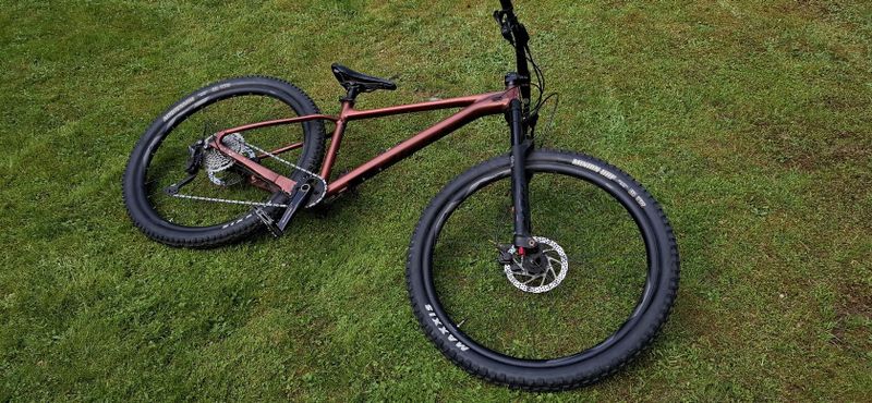 Prodám kolo Giant fathom 29 M, výborný stav