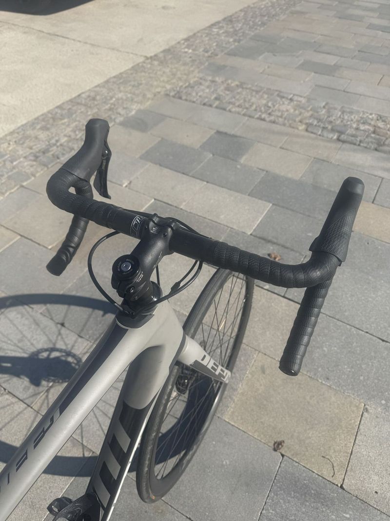 GIAENT DEFY ADVANCED