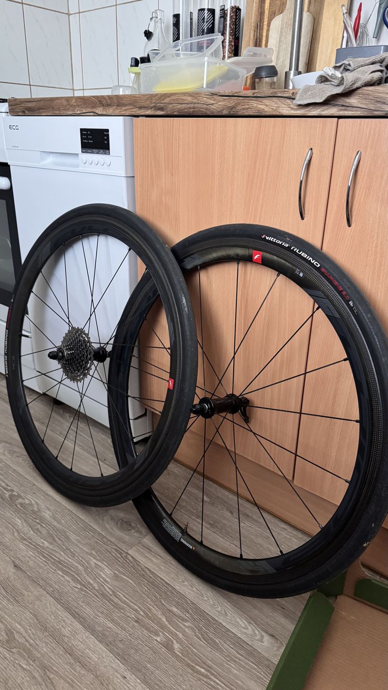 Fulcrum ac3 - najeto pouze 1000 km 