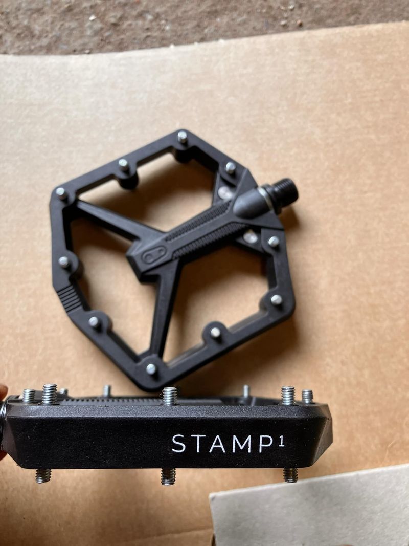 Crankbrothers STAMP1 GEN.2 Large černé
