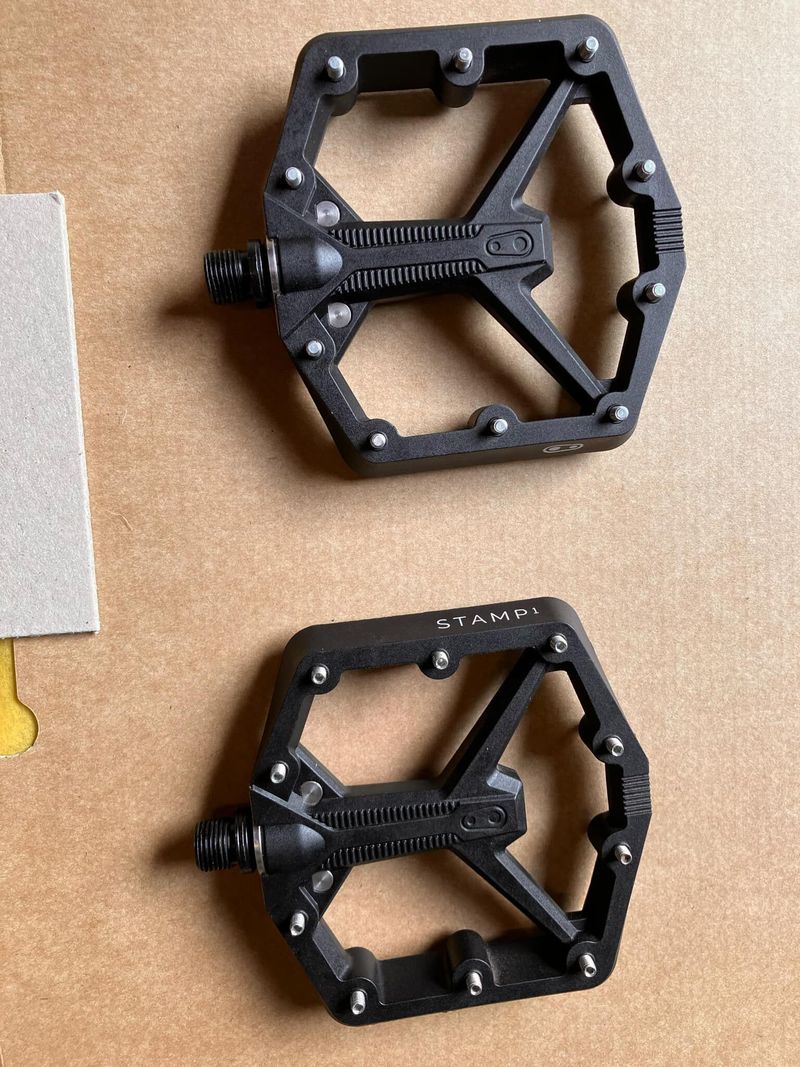 Crankbrothers STAMP1 GEN.2 Large černé