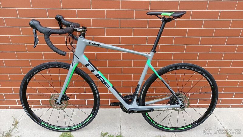 Karbonová silnička CUBE Attain GTC, Shimano 105, vel. 58