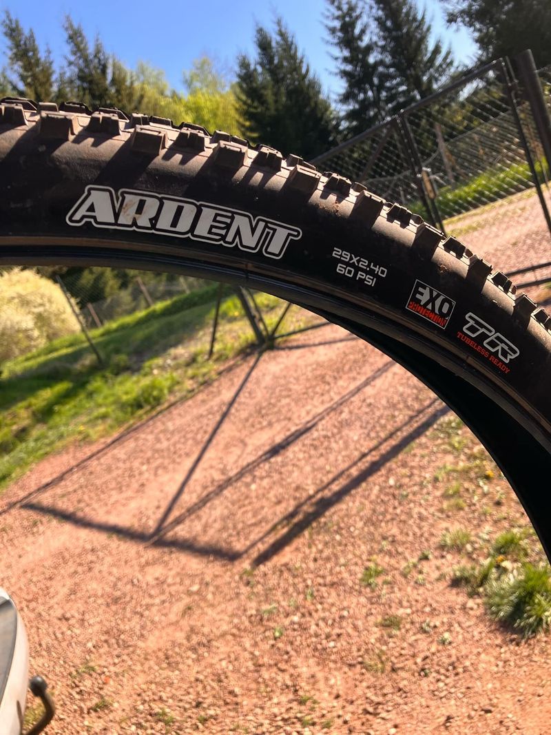 Zánovní 2x MAXXIS ARDENT 29" 2,4" TL ready EXO protection