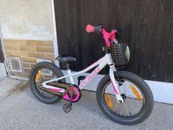 Dětské kolo Specialized 16