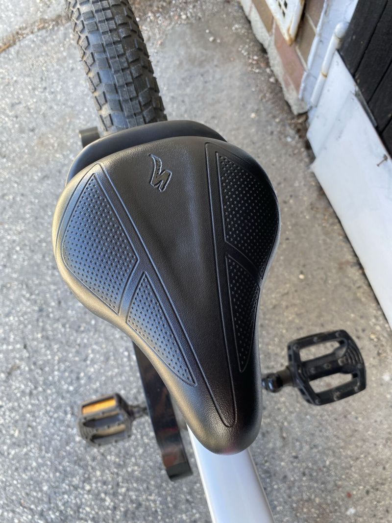 Dětské kolo Specialized 16
