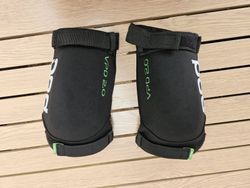 loketni chranice POC VPD 2.0 velikost M