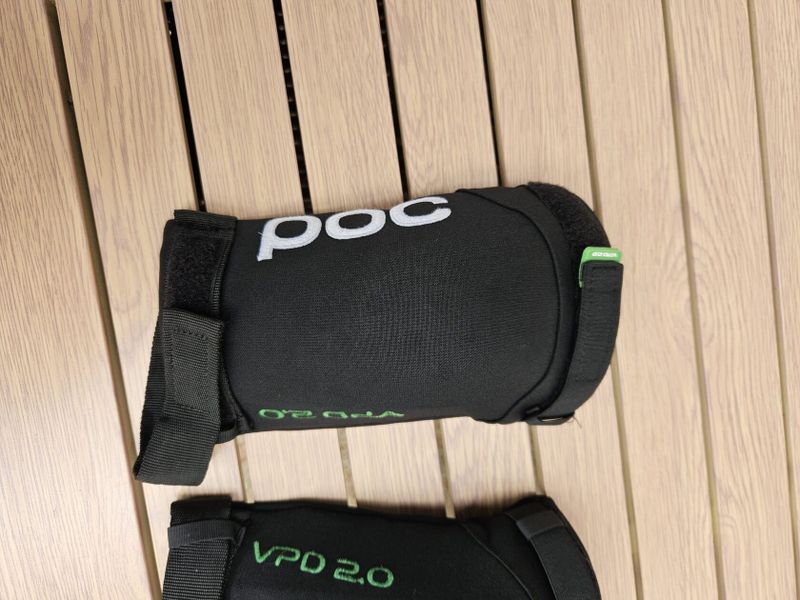 loketni chranice POC VPD 2.0 velikost M