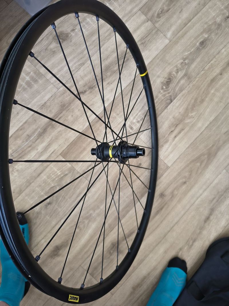 Mavic Allroad Disc S Gravel 