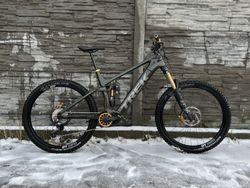 Trek Rail Carbon Gen 4 XL Top komponenty