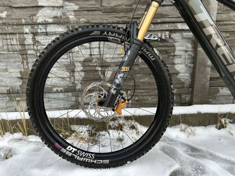 Trek Rail Carbon Gen 4 XL Top komponenty