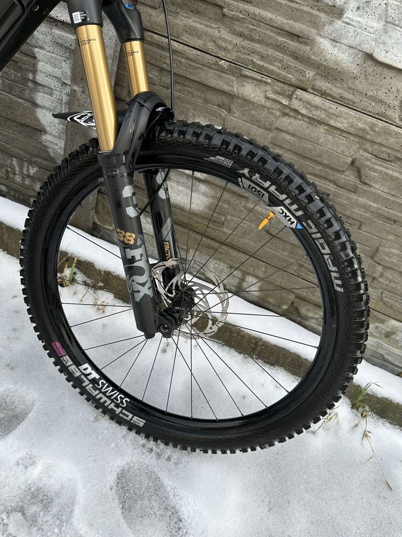 Trek Rail Carbon Gen 4 XL Top komponenty