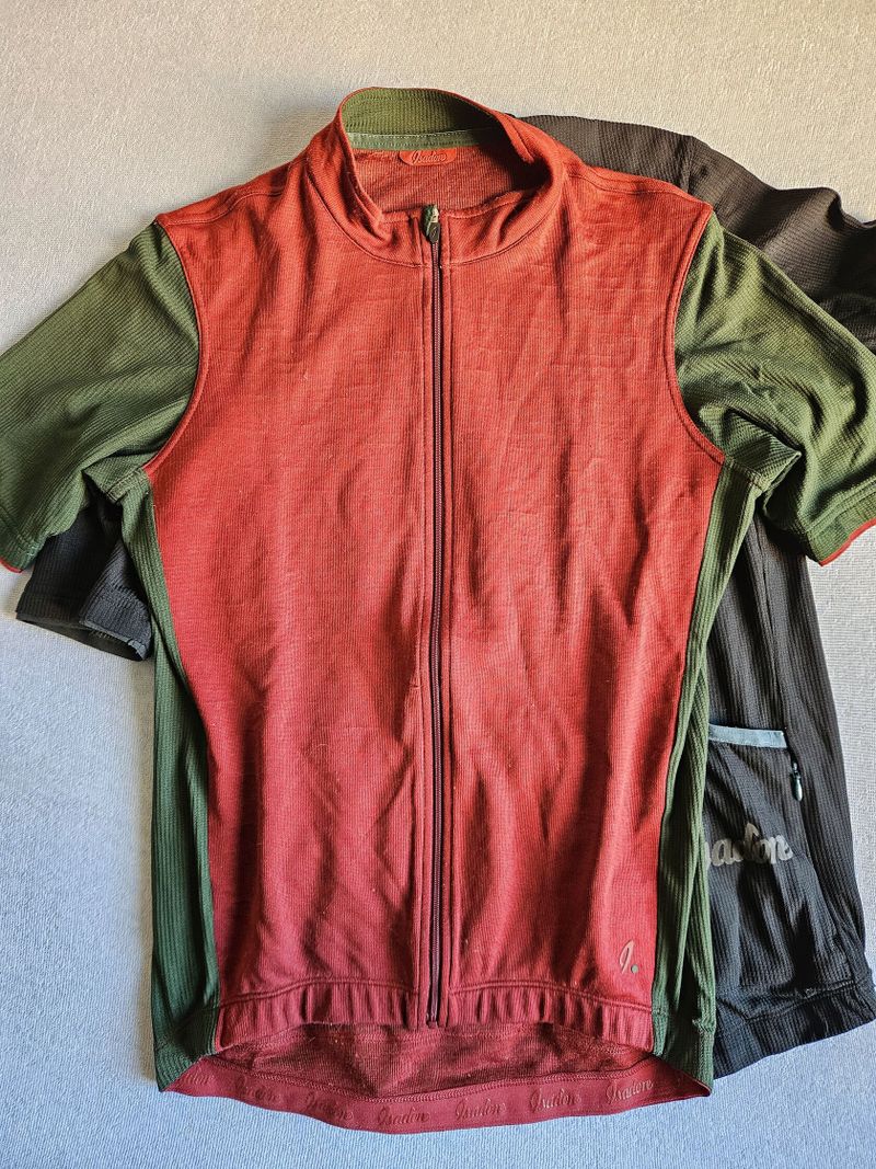 2 x dres zn. Isadore, vel. L