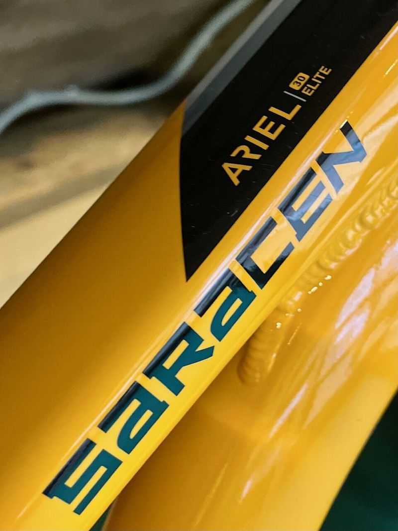 Prodám trailové kolo Saracen Ariel 30 Elite 2025