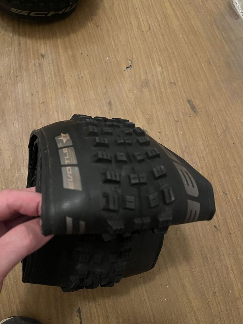 Pláště Schwalbe