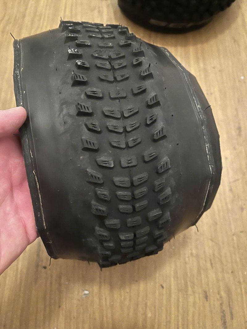 Pláště Schwalbe
