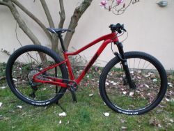 Nové 29" karbonové kolo na rámu Apache Hupahu 15", Deore 1x12, vzduch. vidlice Manitou Markhor