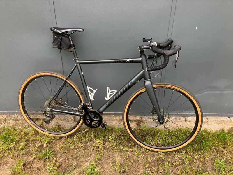 Author Aura XR5 2019/2020 vel. 56