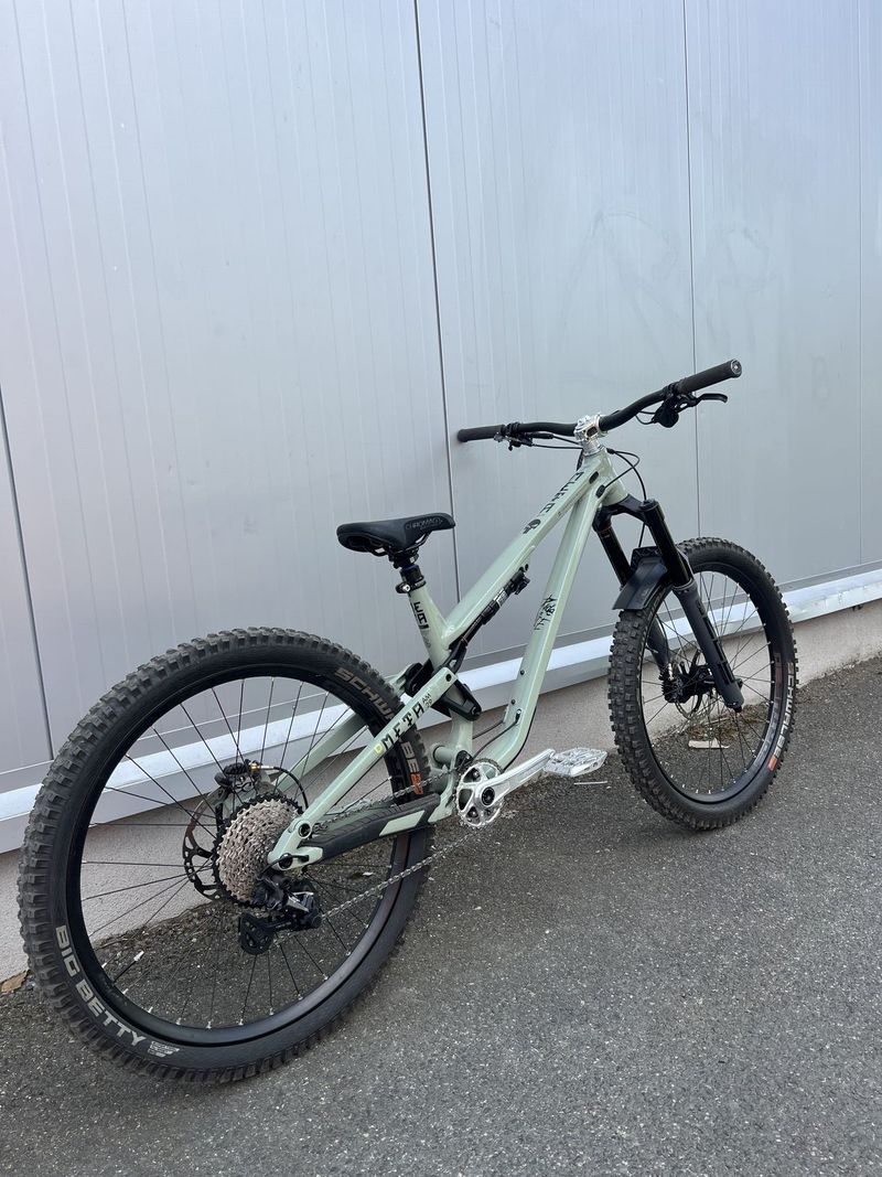 Commencal Meta - Custom build