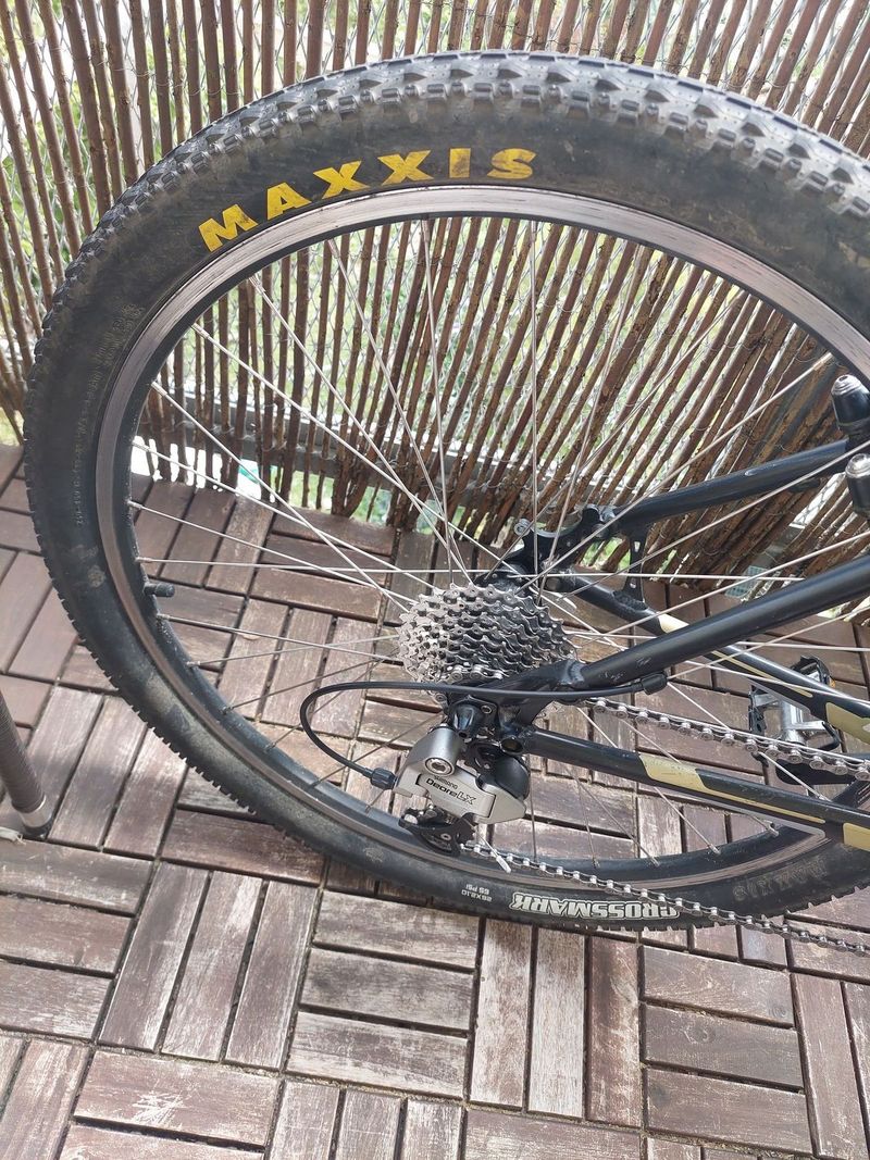 Horské kolo GT Avalanche 1.0