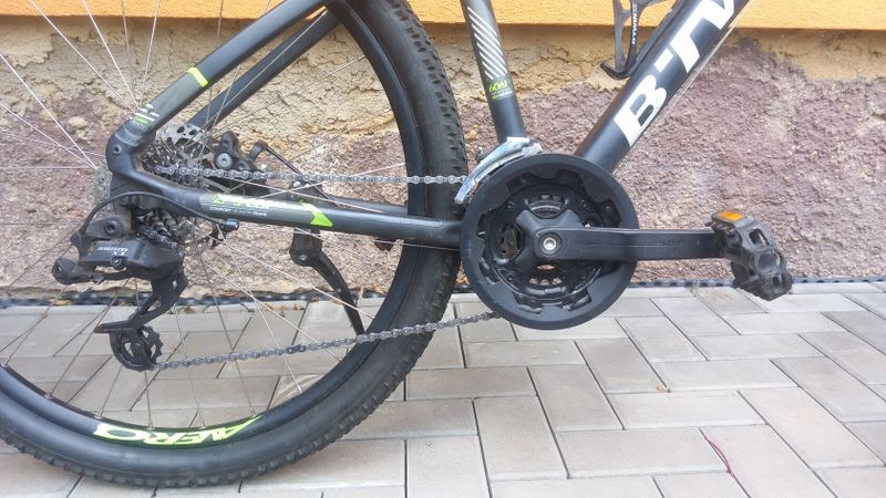 Prodám horské kolo B’TWIN 27,5" 3x8, velikost M